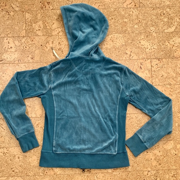 🌼3/$30 Nike Velour Hoodie - Picture 4 of 4